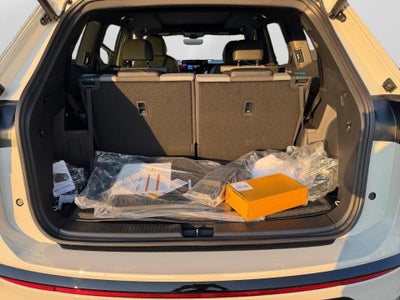 2027 Volkswagen Atlas SEL Premium R-Line