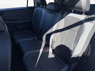 2027 Volkswagen Atlas SE w/Technology