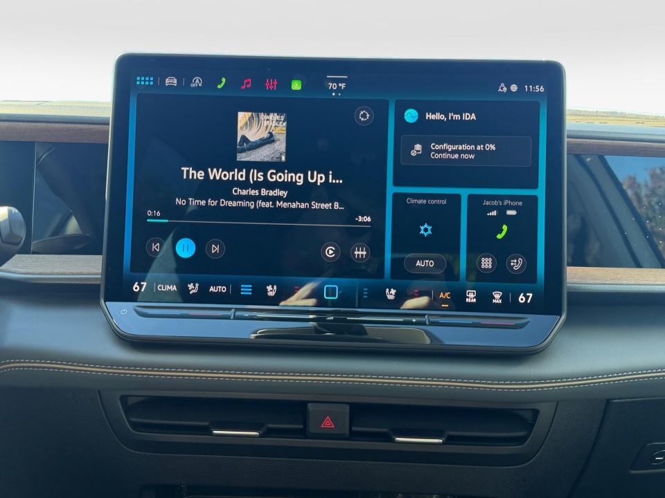 2027 Volkswagen Atlas SE w/Technology