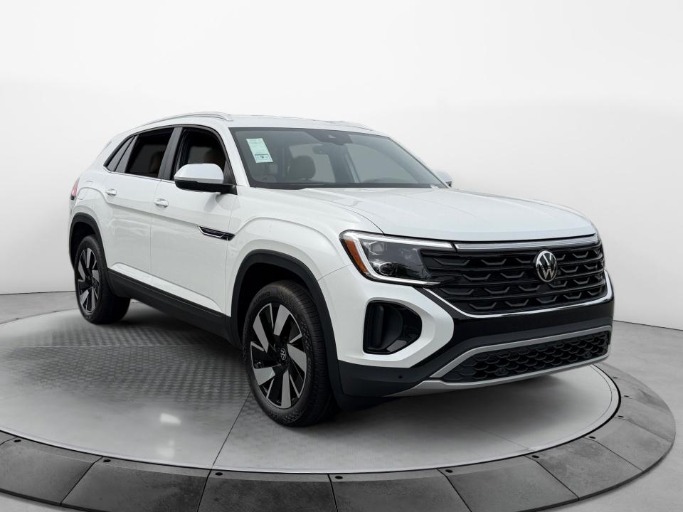 2026 Volkswagen Atlas Cross Sport SE w/Tech