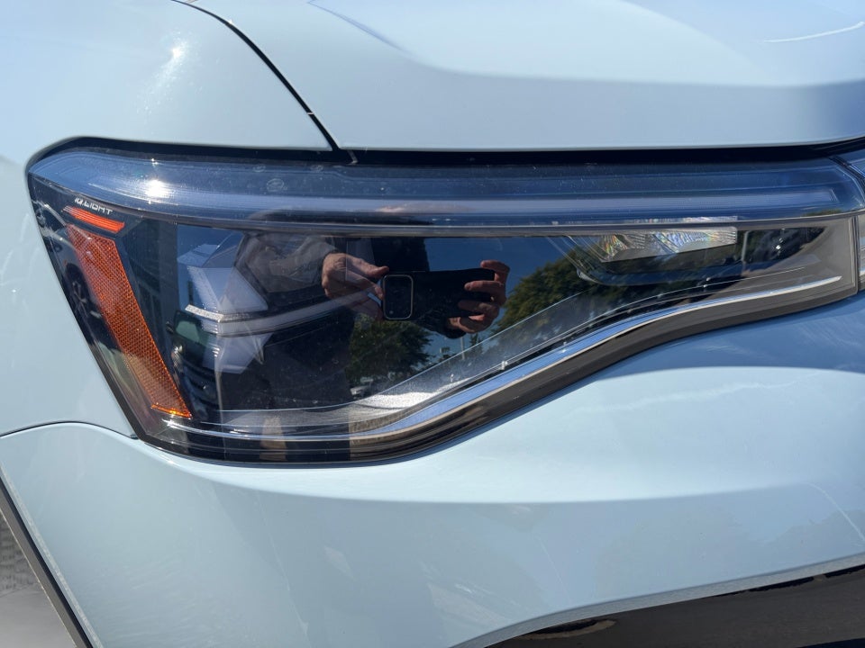 2027 Volkswagen Taos SE Black
