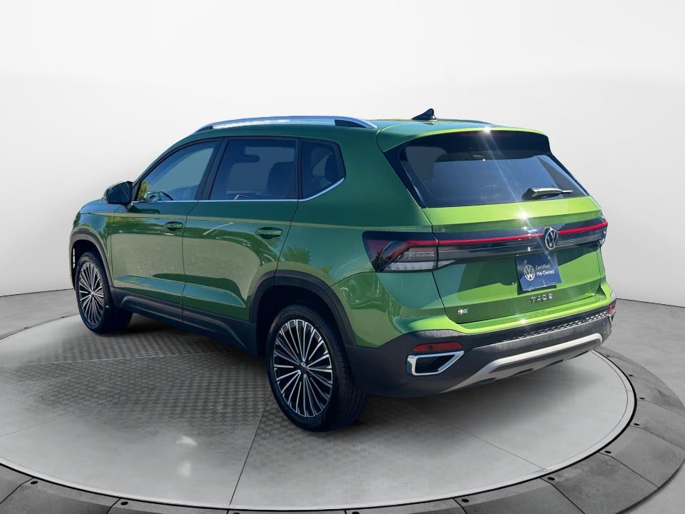 2026 Volkswagen Taos SE