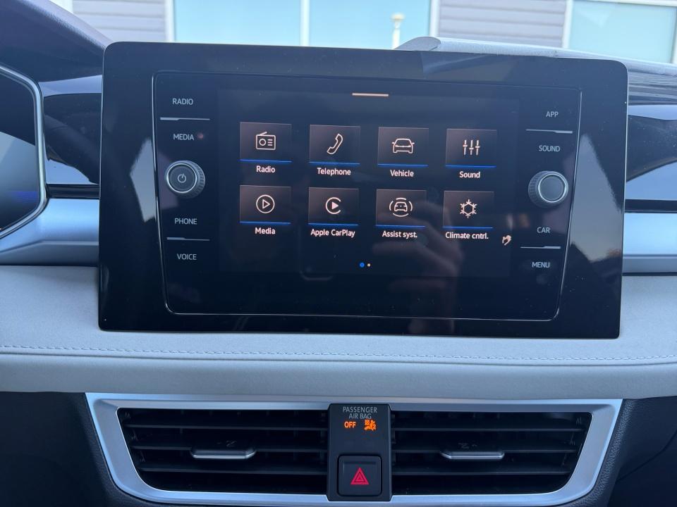 2027 Volkswagen Taos SE