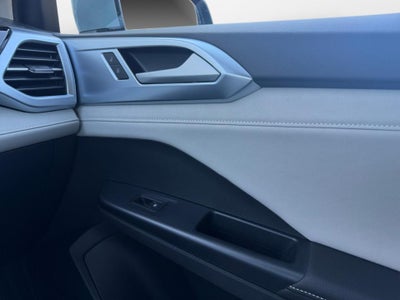 2027 Volkswagen Taos SE