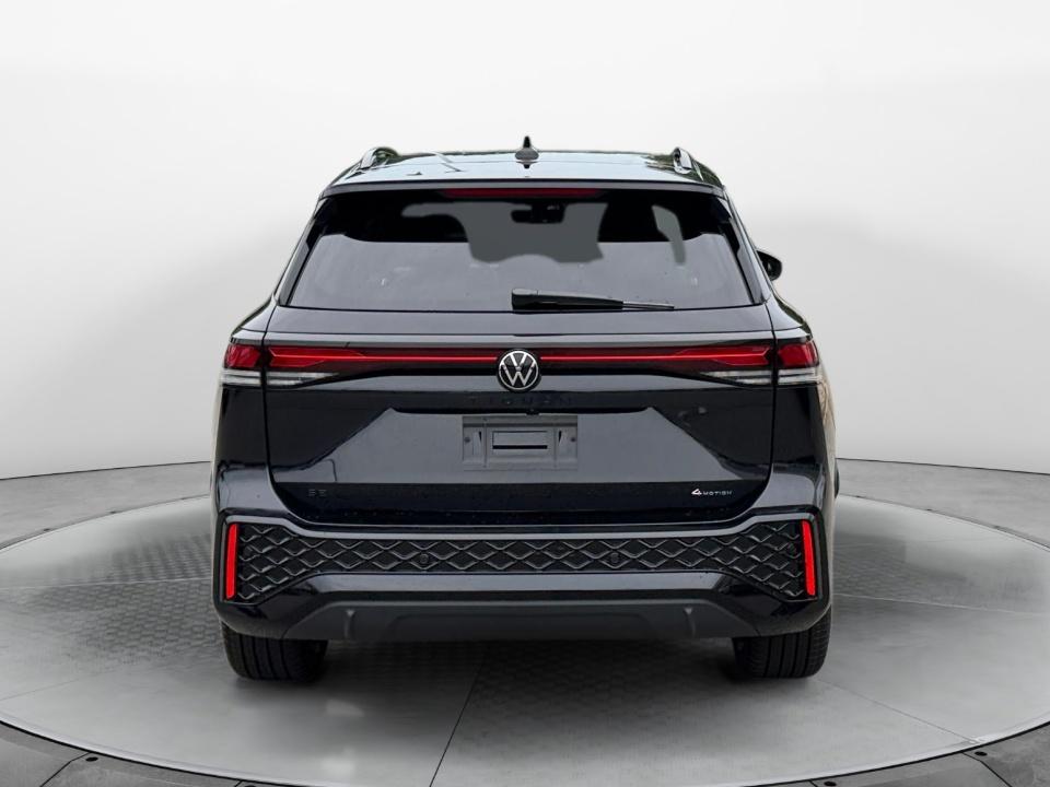 2026 Volkswagen Tiguan SE R-Line Black