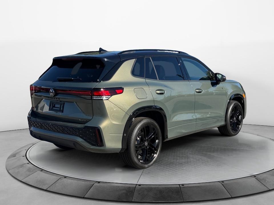2026 Volkswagen Tiguan SE R-Line Black
