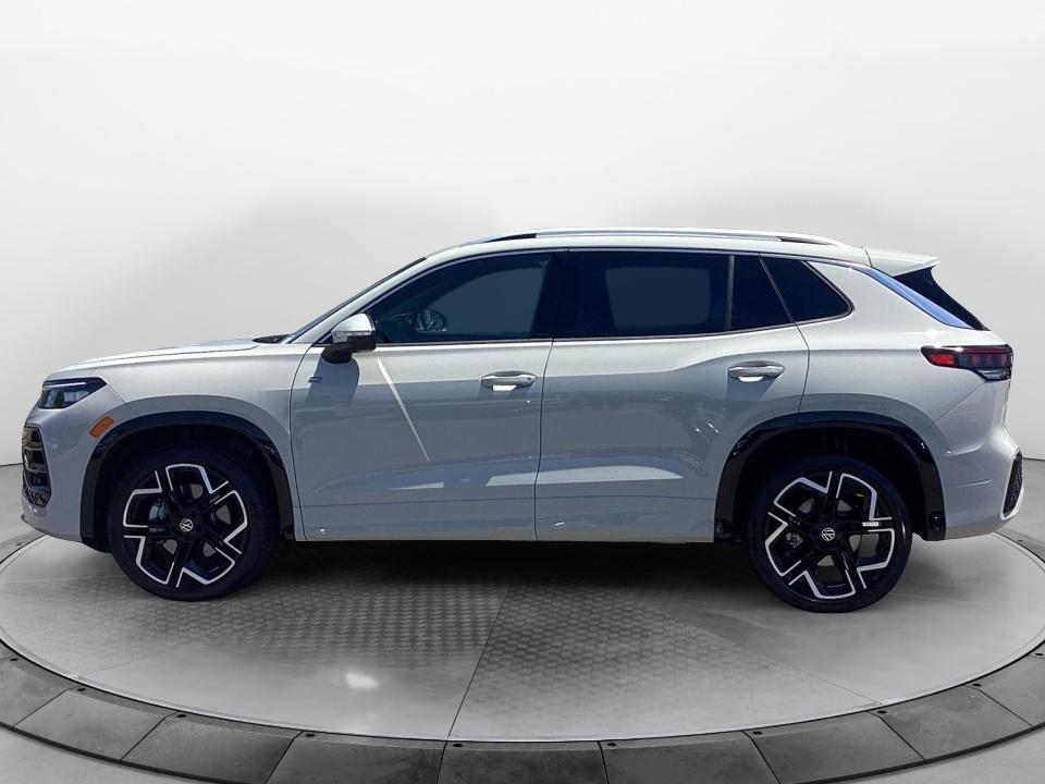 2026 Volkswagen Tiguan SEL R-Line Turbo