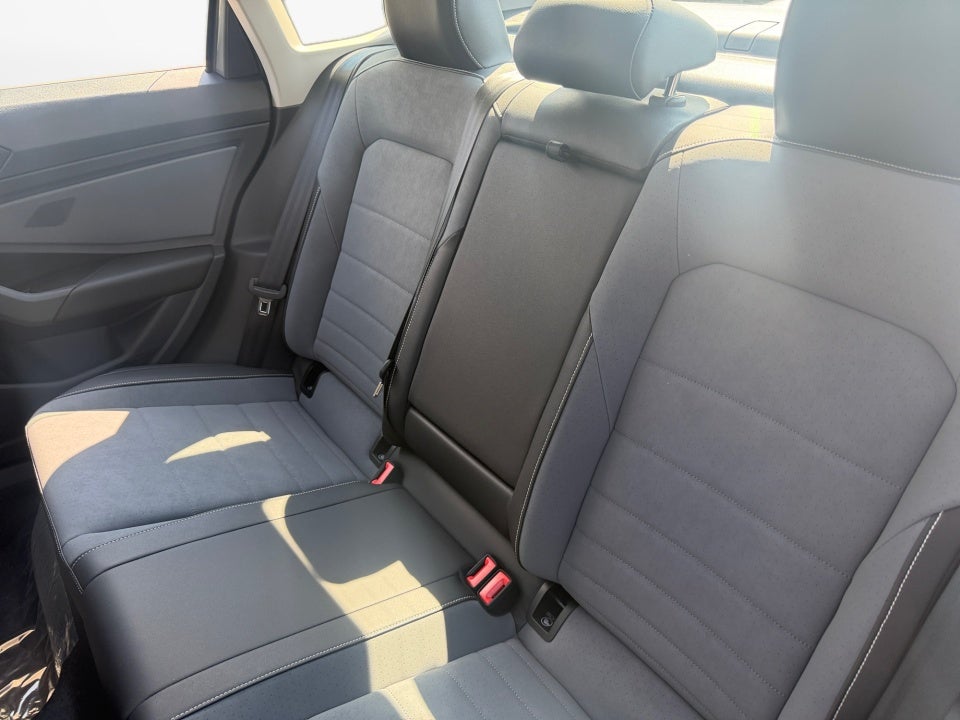 2027 Volkswagen Jetta SE