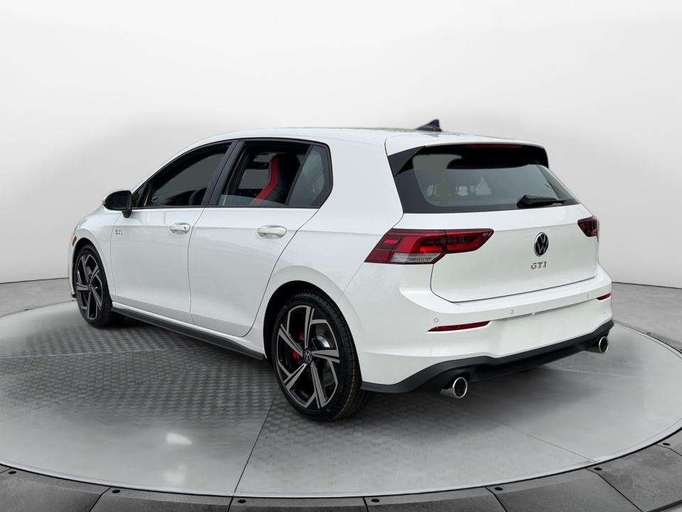 2026 Volkswagen Golf GTI SE