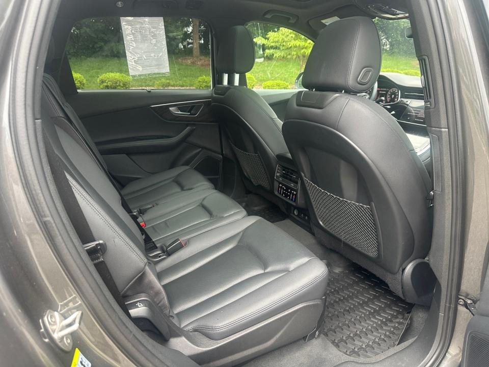2022 Audi Q7 Premium Plus