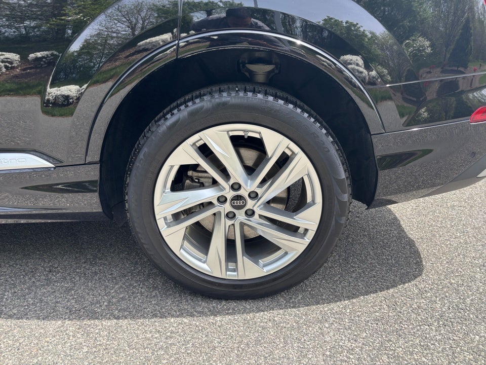 2023 Audi Q7 Premium Plus 55 TFSI quattro Tiptronic