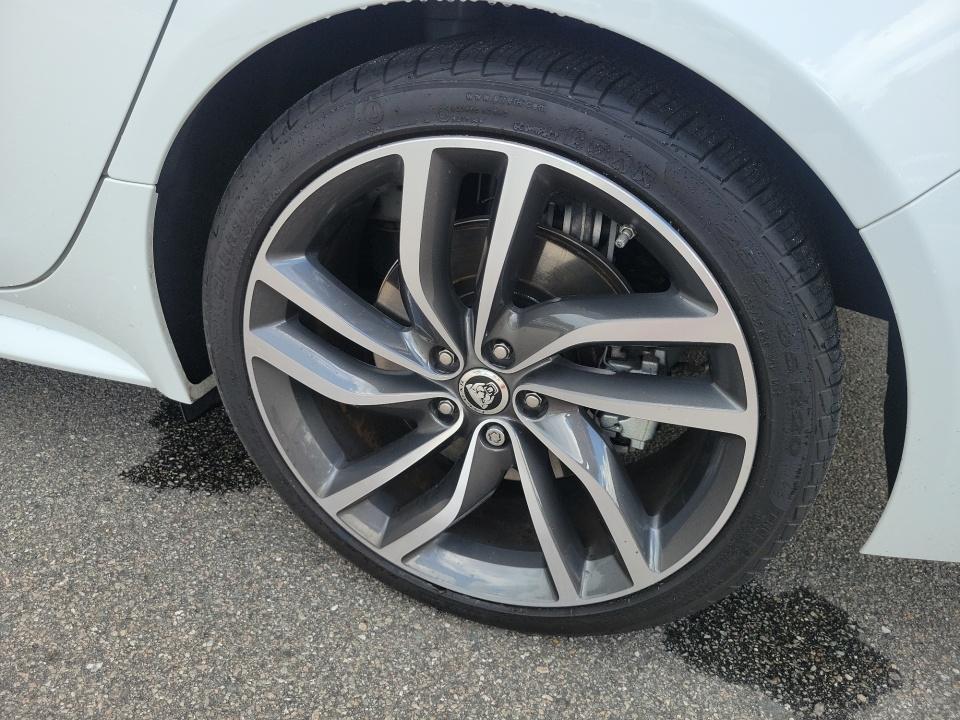 2024 Jaguar XF R-Dynamic SE