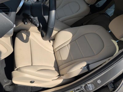2020 Mercedes-Benz GLC 300 GLC 300