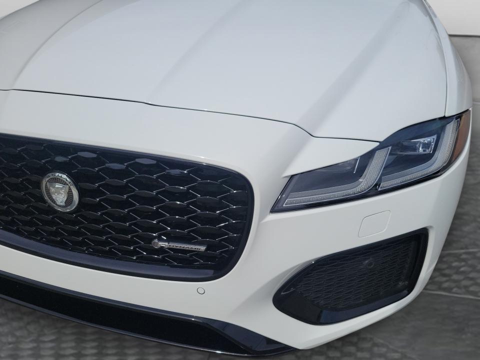 2024 Jaguar XF R-Dynamic SE