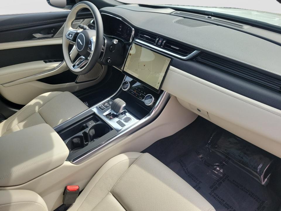 2024 Jaguar XF R-Dynamic SE