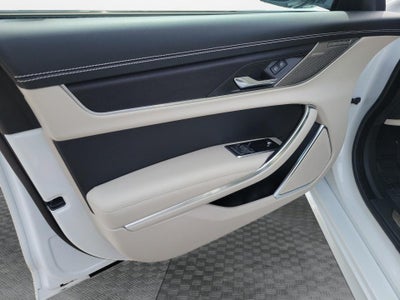 2024 Jaguar XF R-Dynamic SE