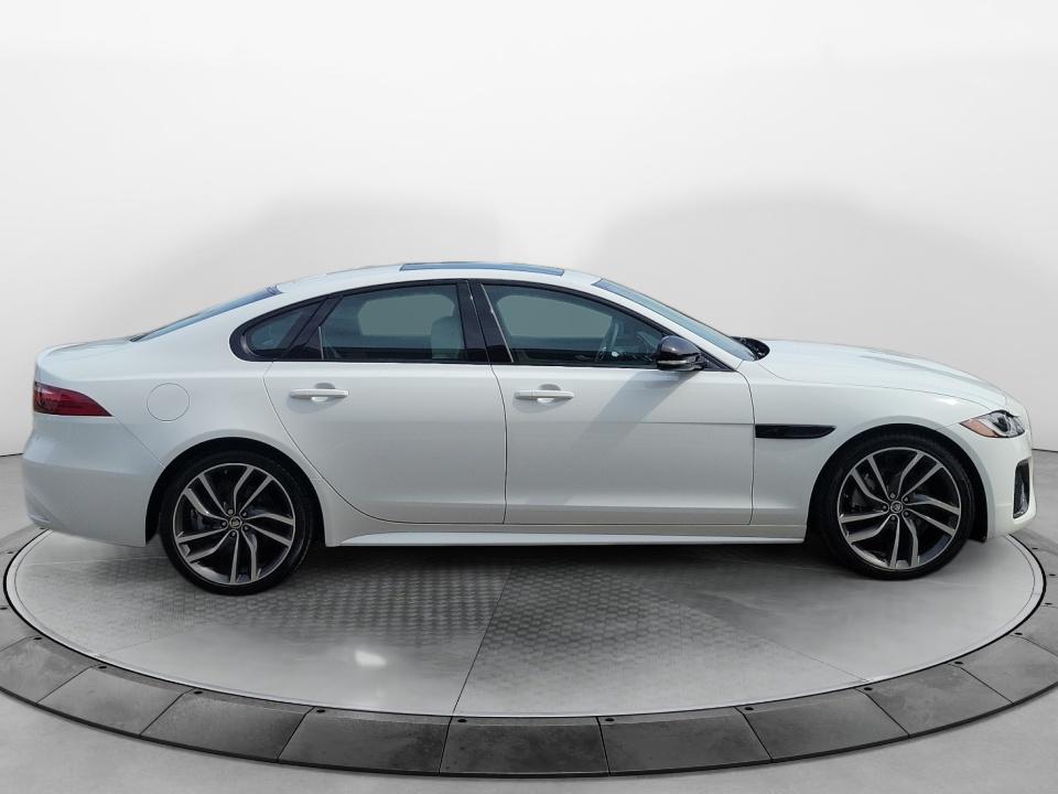 2024 Jaguar XF R-Dynamic SE