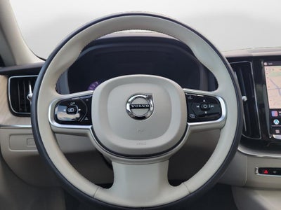 2023 Volvo XC60 Plus Bright Theme
