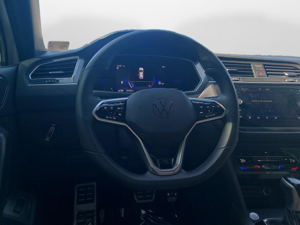 2024 Volkswagen Tiguan SE R-Line Black