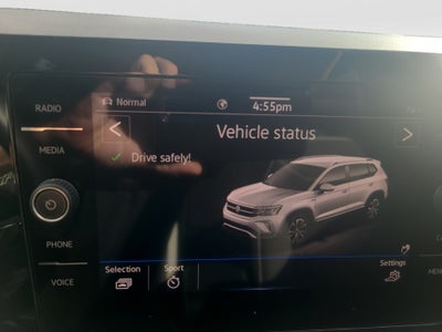 2025 Volkswagen Taos SE