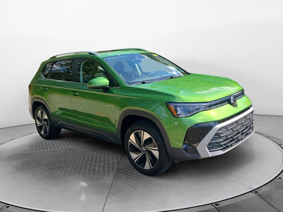 2025 Volkswagen Taos SE
