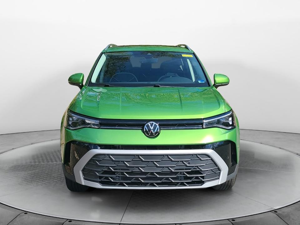 2025 Volkswagen Taos SE