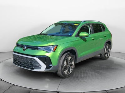 2025 Volkswagen Taos SE