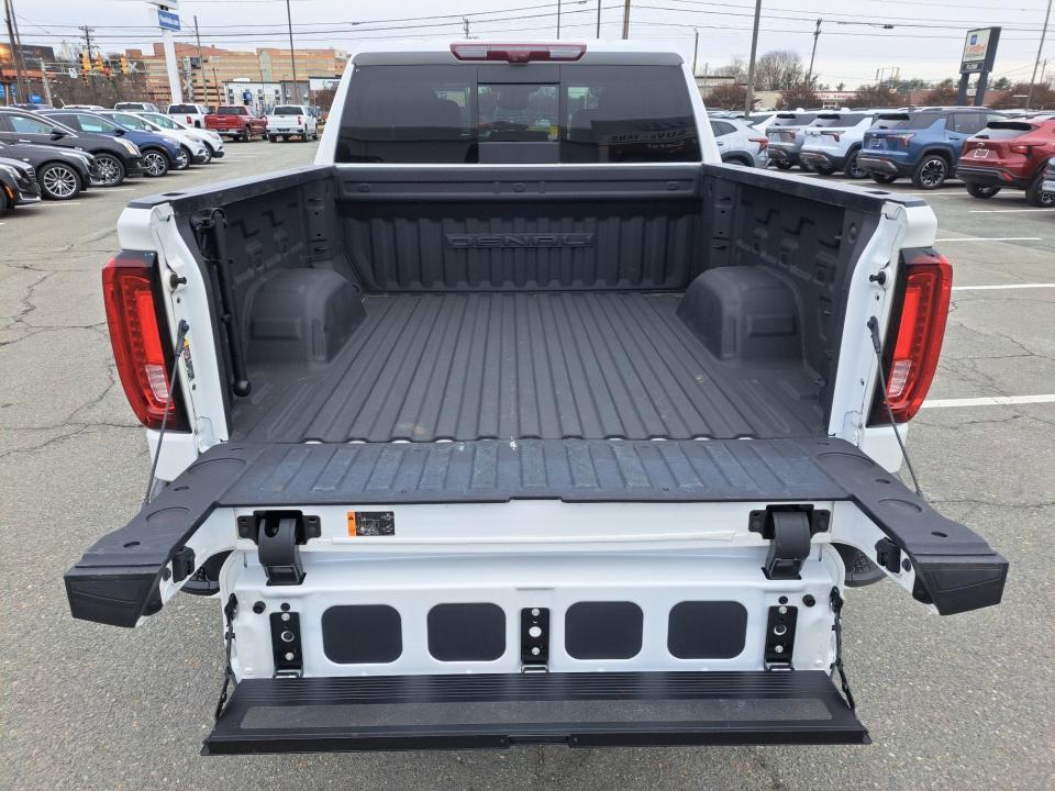 2024 GMC Sierra 1500 4WD Crew Cab Short Box Denali